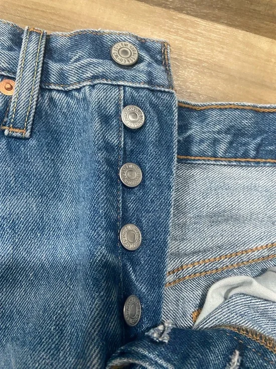 100% Cotton Levi's Women's 501 S Skinny Jeans - Medium Blue Faded Denim - Picture 14 of 14